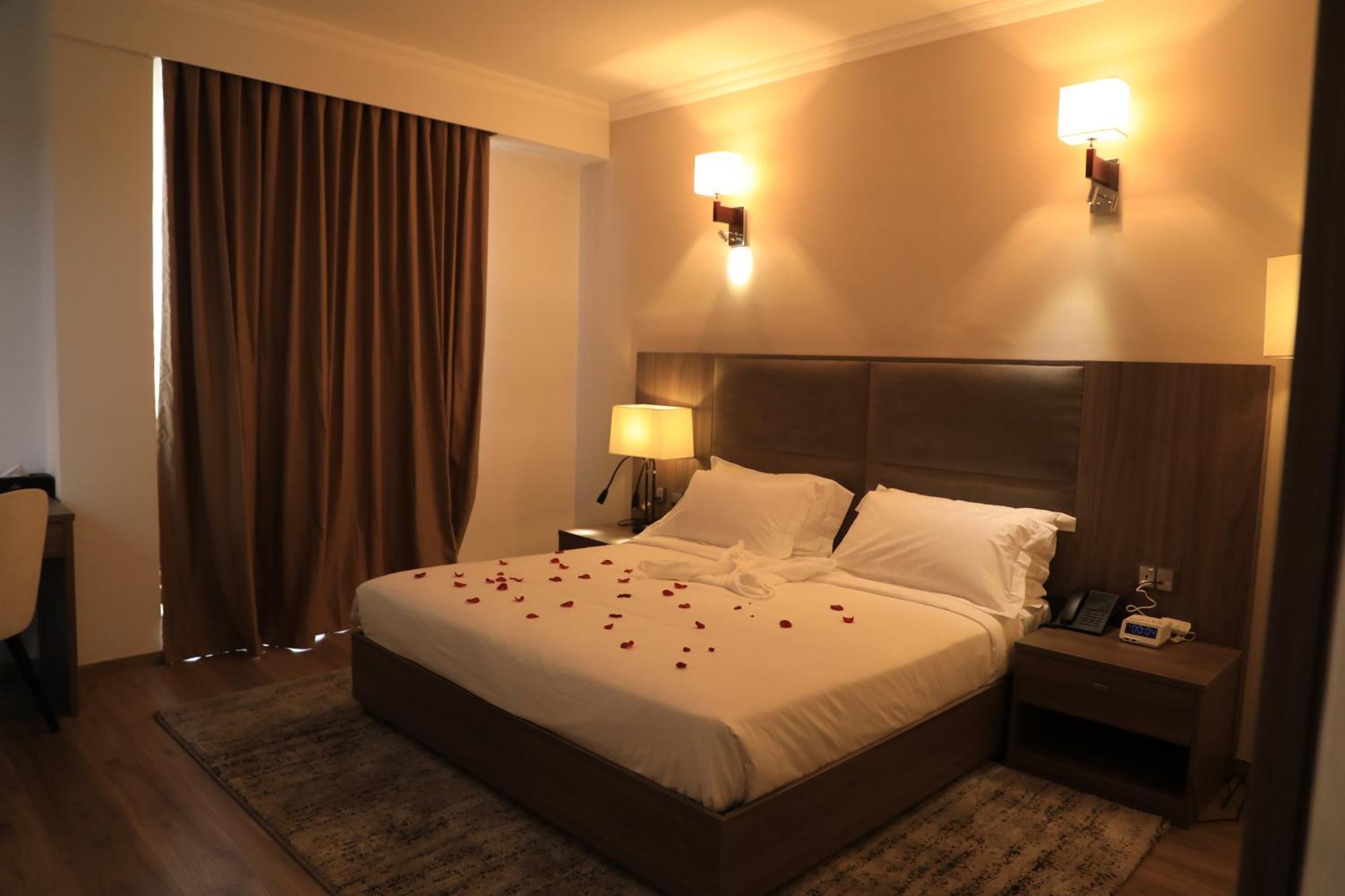 Th Bonroyal Hotel 아디스아바바 외부 사진
