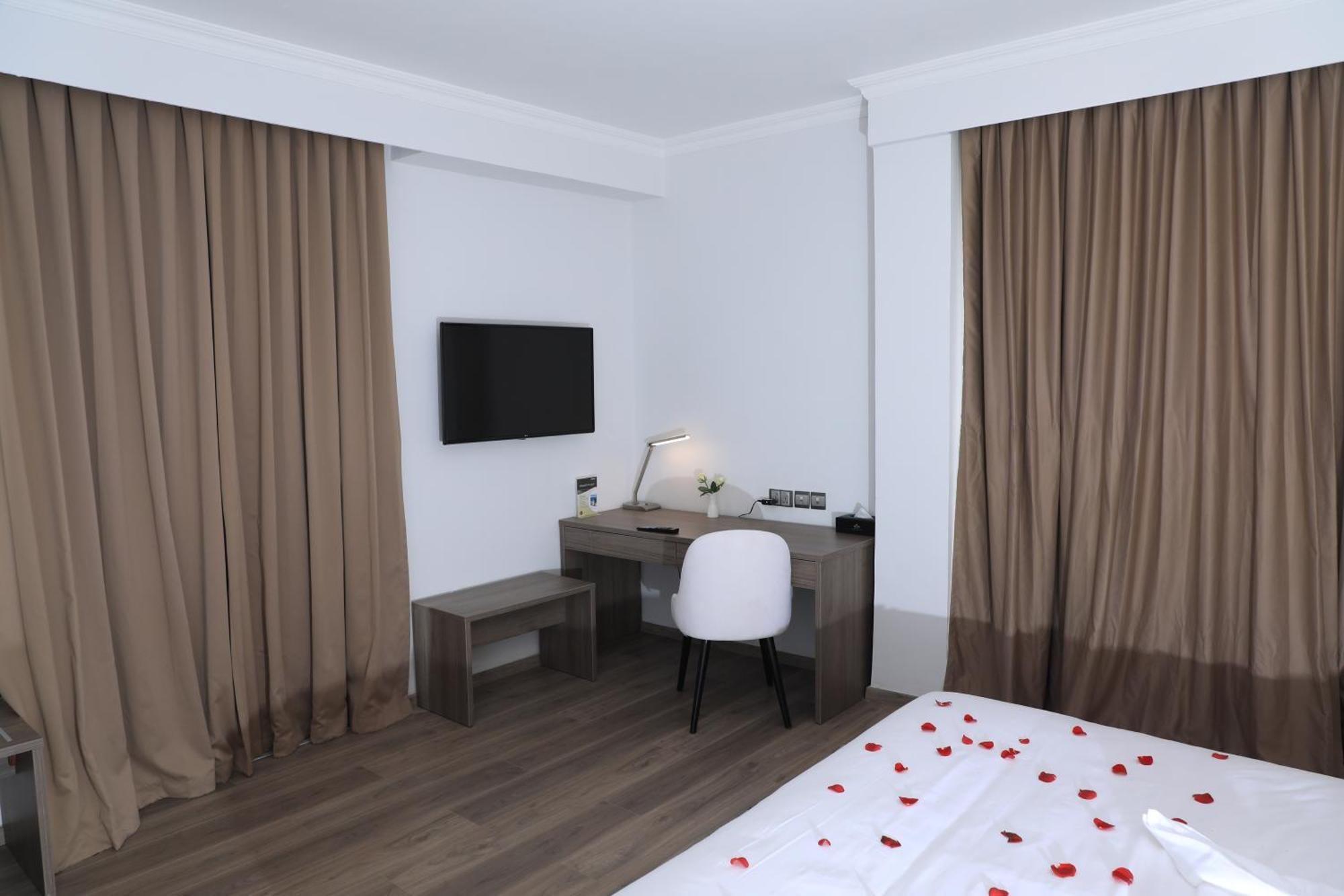 Th Bonroyal Hotel 아디스아바바 외부 사진